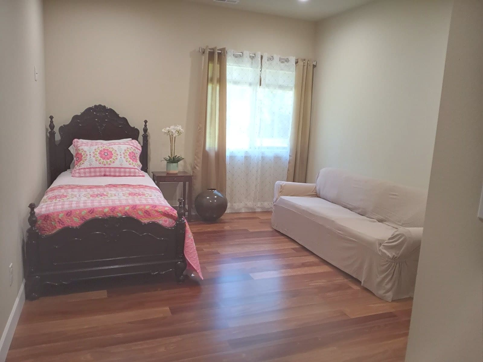 A spacious, comfortable private guest room at our North Bend adult family home